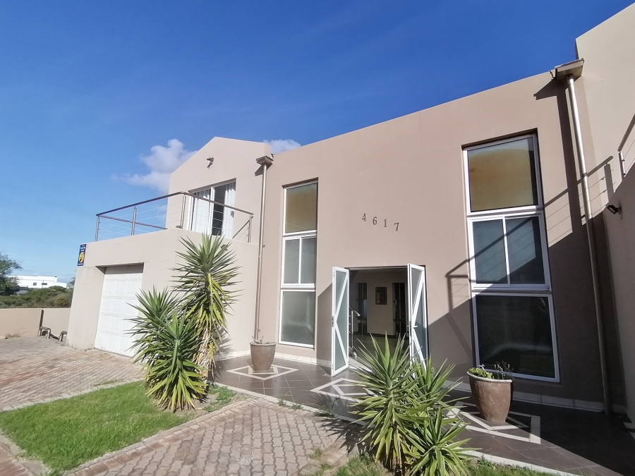 5 Bedroom Property for Sale in Bettys Bay Western Cape